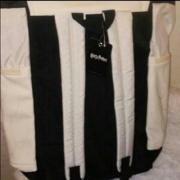 Harry Potter Hedwig Backpack - Picture 8 of 8